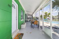 171/181 Washington ~ Dune Our Thing! Fabulous Pool Home! 8 Bedroom Home by RedAwning