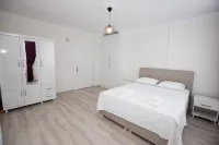 Muğla Dalamanda Kiralık Havuzlu Müstakil Eşyalı 6 Kişilik Villa