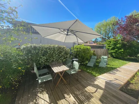 Beach, city and comfort: just a stone's throw from it all!