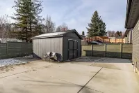 New Spacious Home with 3 Car Garage, Private Backyard, close to Downtown