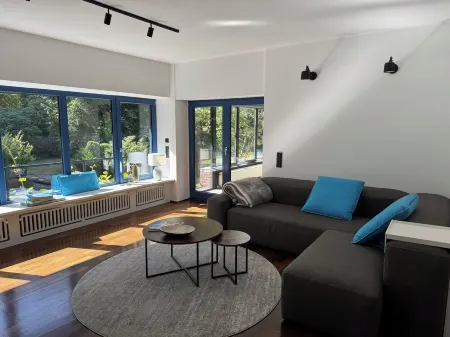 Modern, quiet vacation apartment with garden in the Hülser Bruch nature reserve