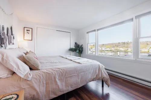 Harbor View Apartment, Boothbay Center, Walk to Shops, Restaurants, Footbridge
