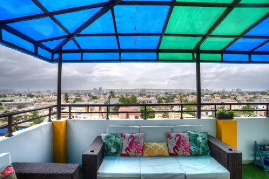 Zaha Home: Stylish & Luxury 2br Family place