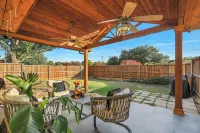 Luxury Home 4 Bedroom/2Bath