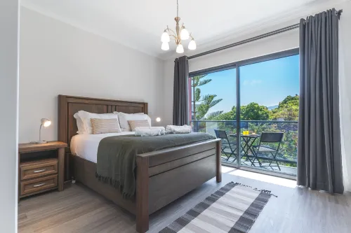 Blue Outlook Retreat by Atlantic Holiday