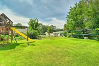 Walk to Arkansas Riverwalk Trail Cañon City Home - Pet-friendly