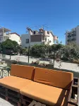 Kuşadası'nda Merkezde ve Denize 5 Dakika Şık Villa