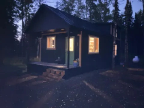 Private Kenai cabin near ocean/airport/fishing Hoteles en Kenai