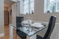 Cozy One Bedroom Cottage With Spacious Garden + BBQ Các khách sạn ở Westerham