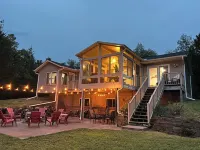 Scenic Kettle River Cabin - Hike, Sauna, Kayaks & More-Your Next Retreat Awaits!