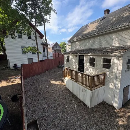 Charming 3-bedroom house with fast WiFi and is pet-friendly in Brockton