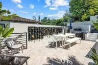 Beautiful Hollywood Hills Pool Villa - Hollywood Sign Views & Iconic Location - Biệt thự