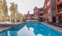 คอนโดสกี 2 ห้องนอนที่ Breckenridge Bluesky, สกีเข้า-สกีออก - อ่างจากุชชี่