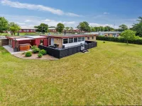 "Simon" - 1km from the sea Hotel a Ronne