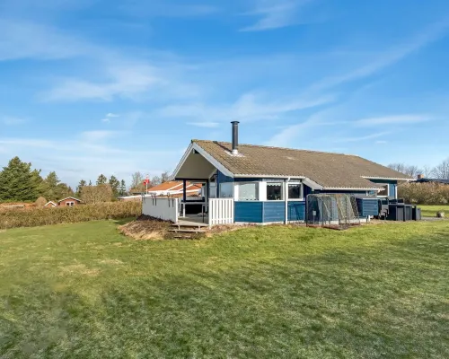 "Anline" - 600m to the Fjord Hotels in Farso