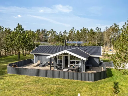 "Richardine" - 850m from the Sea - parking