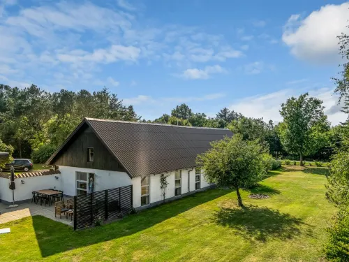 "Rebecca" - 1.5km from the Sea Hotels in Hals