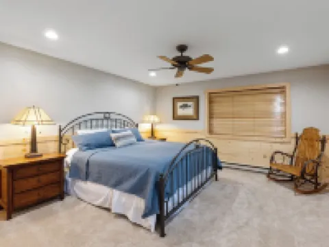 Whitefish Chain Lake Home with Beach + Sauna + King Beds + Kayaks +Paddle Boards Hotels in Crosslake