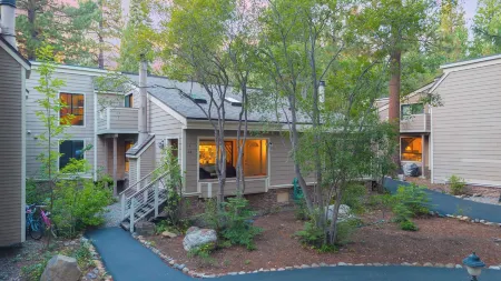 Near Ski, Beach, & Hiking Trails + Clubhouse Pool & Hot Tub Access Juanita Blue by Avantstay