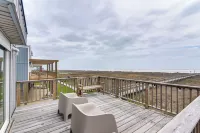 Wake up to Waves | Oceanfront Surfside Home - WiFi