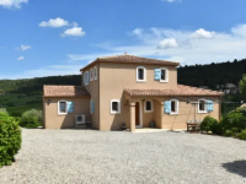 Vineyard Stay w/ Pool
