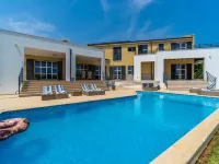 Villa in Filipana with Private Heated Pool -  Casas de vacaciones