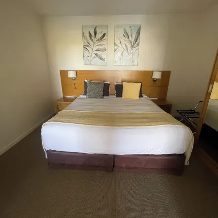 Nicest 1 Bdrm Top Floor Unit Ocean Views Pool Spa Walk to Marina