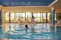 Iberostar Waves Málaga Playa - Pools