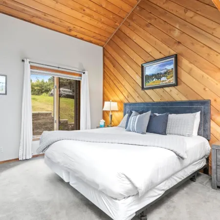 Ridgepoint 3 Bedrooms Rgt-117 by Kbm