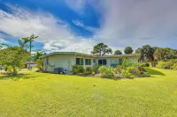 Heated Pool and Spacious Yard Port Charlotte Escape