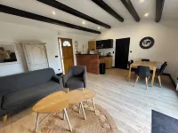 House 300 Meters from the Beach, Enclosed Yard for 2 Cars, Garden and Terrace Hotel di Sainte-Marie-de-Re