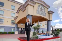 Robinson Inn and Suites Hotels in Hewitt