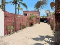 Casa de la Rana! Spacious 6-bedroom Beach Front house in Nuevo Mazatlán