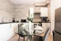 Bright & Central 2BR Flat