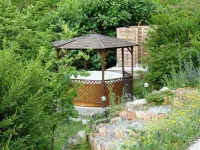 Les Gouttes d'Eau Hotels in Caussade