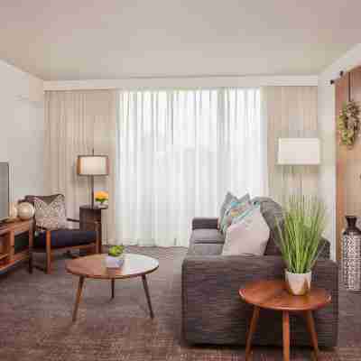 ダブルツリー バイ ヒルトン アトランタ ウィンディ ヒル ボールパーク Rooms