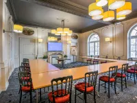 Mercure Rodez Cathédrale &Résidence Managed by Mercure Rodez