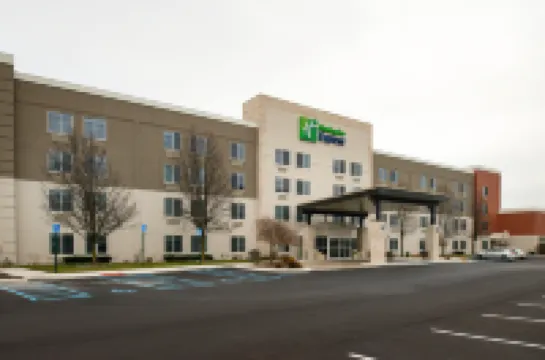Holiday Inn Express WIXOM by IHG Hotels in Wixom
