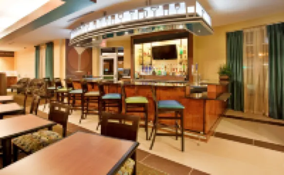 Holiday Inn COLUMBIA-EAST by IHG