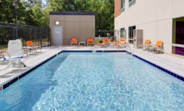 Holiday Inn Express & Suites KING GEORGE - DAHLGREN by IHG