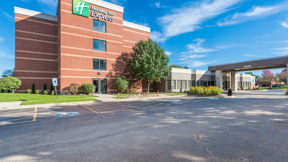 Holiday Inn Express NAPERVILLE by IHG