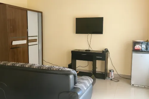Affordable Spacious Apartment in Kinshas - 4-Star
