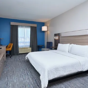 Holiday Inn Express & Suites SWIFT CURRENT by IHG