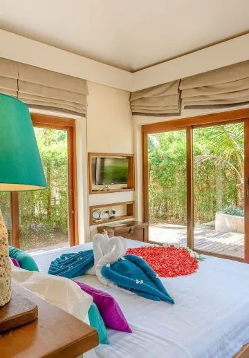 วิลล่า, สระว่ายน้ำส่วนตัว, เห็นวิวทะเลบางส่วน