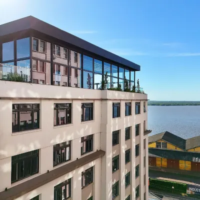 Xtay Cais Rooftop – Cozy Studios with Sky View of the Guaíba โรงแรมใกล้Palácio Farroupilha
