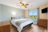 Enjoy Lakeside Fun Lakeview at Table Rock! - balcony