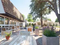 Mercure Parc du Coudray Demeures de Campagne Hotels near Ekma