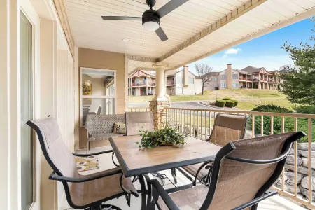 Bchillin Retreat on Table Rock Lake