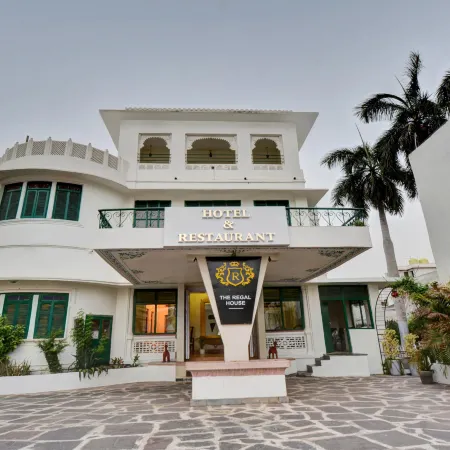 Treebo the Regal House, Near Fateh Sagar Lake