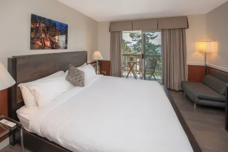 Rockwater Secret Cove Resort